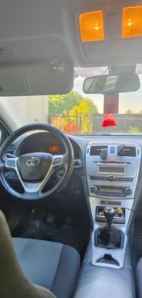 Toyota Avensis cena 38500 przebieg: 172706, rok produkcji 2013 z Bochnia małe 46